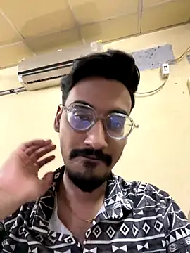 hypersexdriveboi online show from 09.10.25