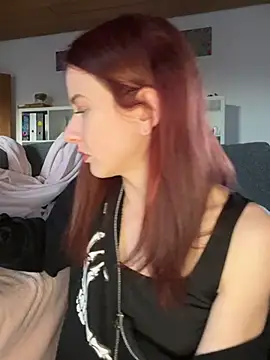 SweetSeraphine online show from 03.18.25