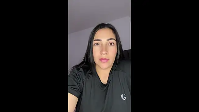 luna lgomez  online show from 07.29.26