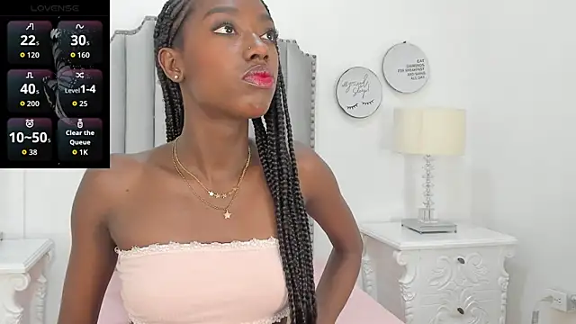 SamantaMarquez online show from 11.17.25