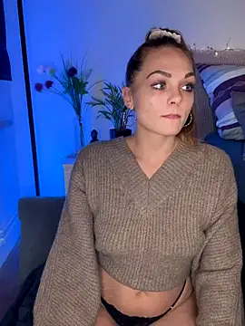 OCTAPUSSY2000 online show from 11.28.25