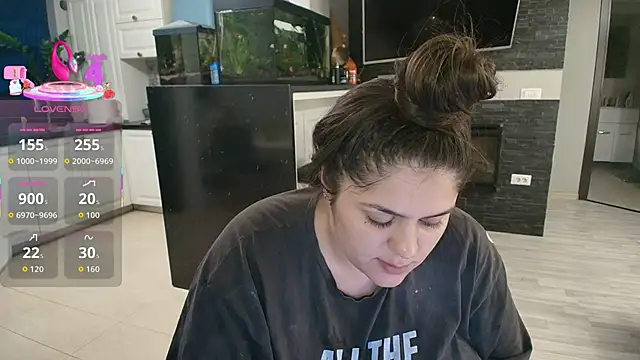 Layla- online show from 11.07.25