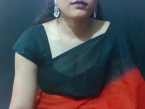 Snapshot of sugandha_bhabhi chatting on 06.13.26 sugandha bhabhi online show from 06.13.26