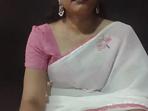 Snapshot of sugandha_bhabhi chatting on 06.19.26 sugandha bhabhi online show from 06.19.26