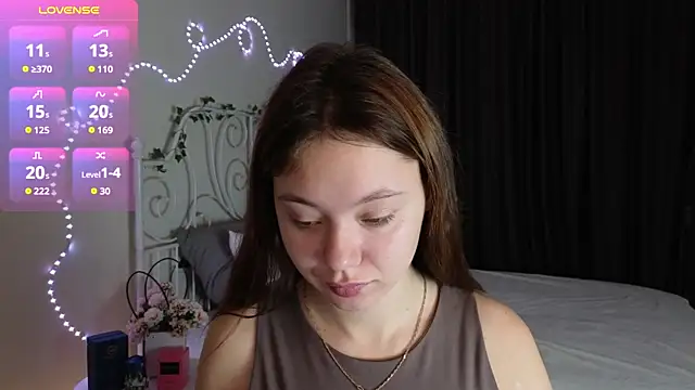 Snapshot of meow_mellie chatting on 09.24.25 meow mellie online show from 09.24.25