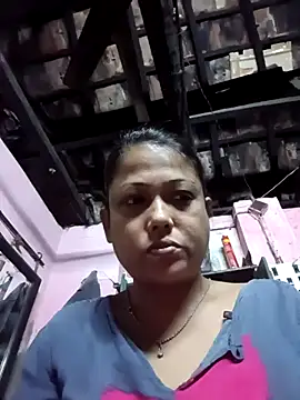 Snapshot of mens_weakness chatting on 10.28.25 mens weakness online show from 10.28.25