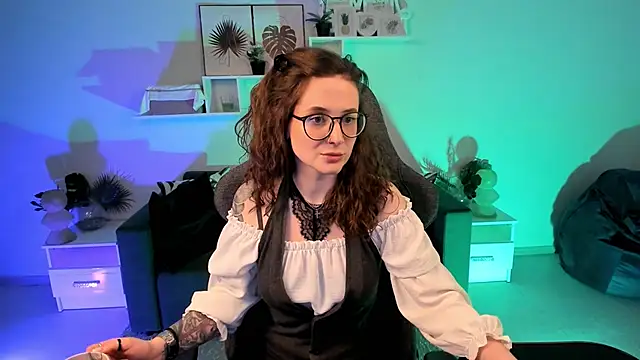 OliviaMcClean online show from 03.20.25