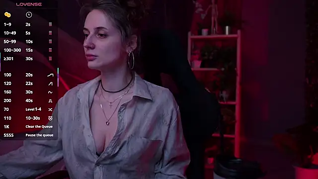 OliviaMcClean online show from 11.23.25