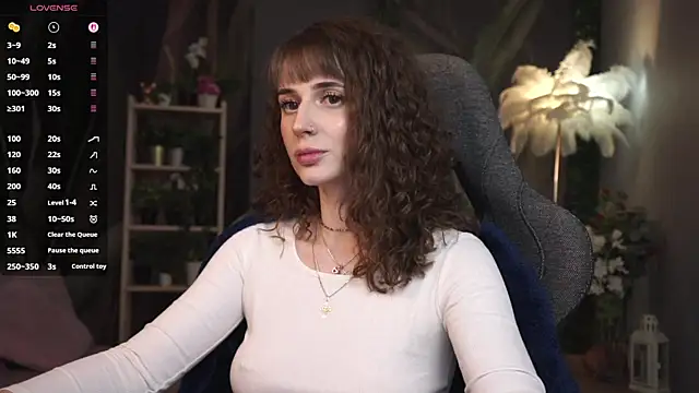 OliviaMcClean online show from 04.28.26