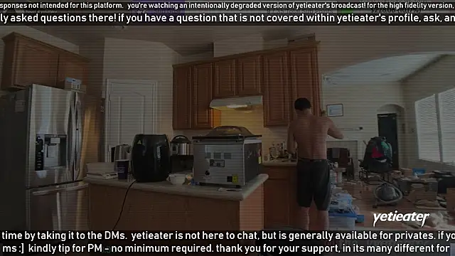 Snapshot of yetieater chatting on 12.17.24 yetieater online show from 12.17.24