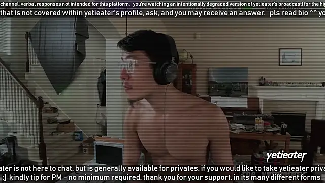 Snapshot of yetieater chatting on 01.30.25 yetieater online show from 01.30.25