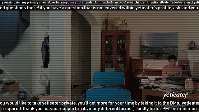 Snapshot of yetieater chatting on 01.31.25 yetieater online show from 01.31.25