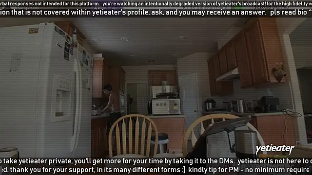 Snapshot of yetieater chatting on 02.04.25 yetieater online show from 02.04.25