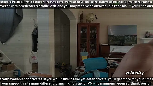 Snapshot of yetieater chatting on 02.15.25 yetieater online show from 02.15.25