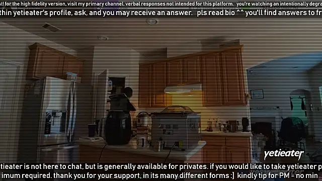 Snapshot of yetieater chatting on 03.20.25 yetieater online show from 03.20.25