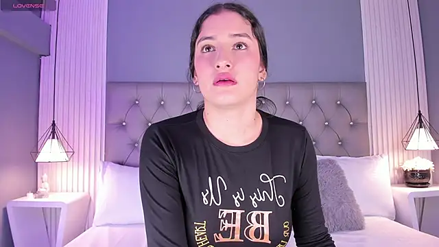 ValeriMilton online show from 03.22.25