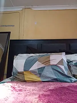 JuicyMilkyTizzy online show from 05.15.26