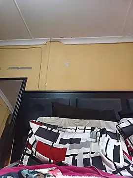 JuicyMilkyTizzy online show from 06.04.26