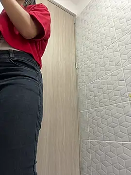 ElectraRhodes1 online show from 02.01.26