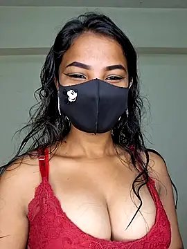 Snapshot of Noor-Bold chatting on 10.30.25 Noor-Bold online show from 10.30.25