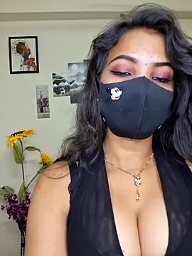 Snapshot of Noor-Bold chatting on 11.24.25 Noor-Bold online show from 11.24.25