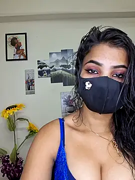 Snapshot of Noor-Bold chatting on 11.25.25 Noor-Bold online show from 11.25.25