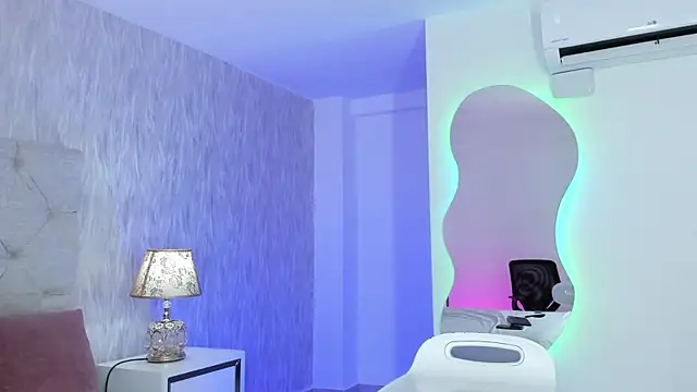 Snapshot of Maria_Angel01_ chatting on 04.08.26 Maria Angel01 online show from 04.08.26