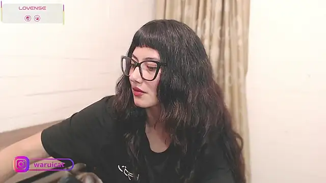 Laury uri online show from 03.05.26