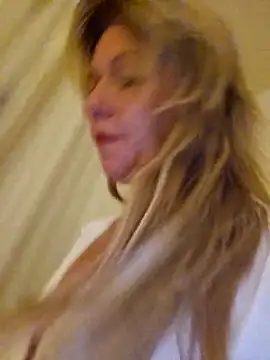 Melody73 online show from 10.22.25