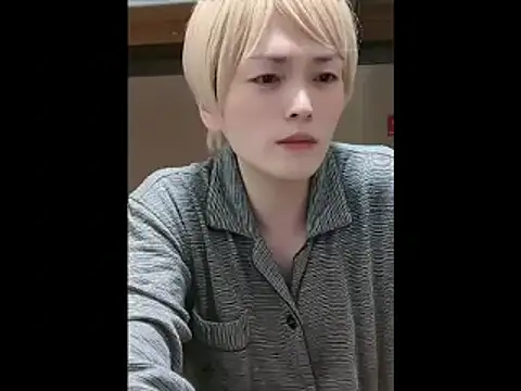 Snapshot of mgnhiroyuki chatting on 04.10.26 mgnhiroyuki online show from 04.10.26