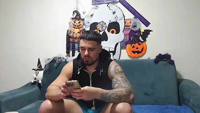 Tiberius hunk online show from 11.09.25