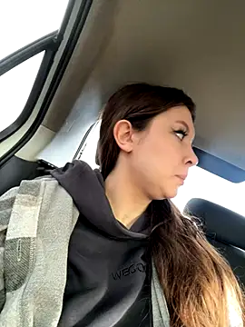 Snapshot of HannaJohnson chatting on 09.26.25 HannaJohnson online show from 09.26.25