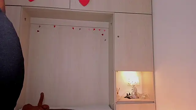 BeverlySteel online show from 04.21.26