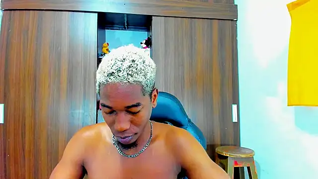 Dreamastercum  online show from 10.21.25