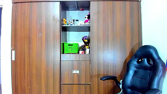 Dreamastercum  online show from 01.18.26