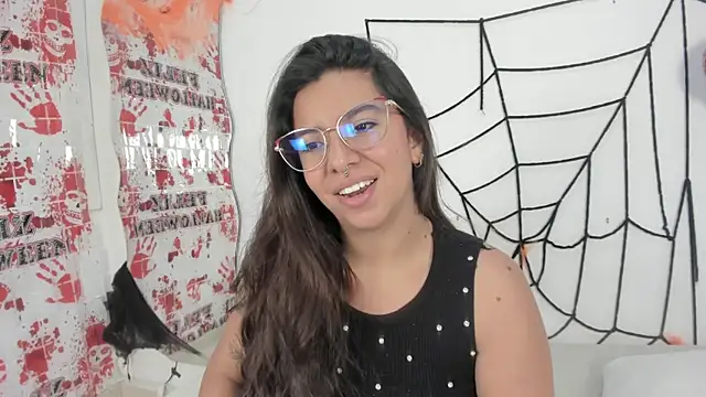 emilyy cooperr online show from 10.18.25