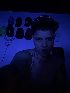 demimoore222 online show from 03.19.25