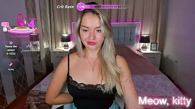 Snapshot of EvaGoddes chatting on 09.16.25 EvaGoddes online show from 09.16.25