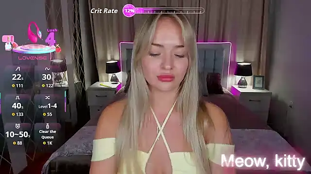 Snapshot of EvaGoddes chatting on 09.19.25 EvaGoddes online show from 09.19.25