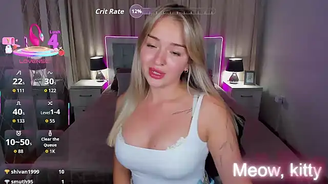 Snapshot of EvaGoddes chatting on 09.21.25 EvaGoddes online show from 09.21.25