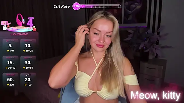 Snapshot of EvaGoddes chatting on 09.26.25 EvaGoddes online show from 09.26.25