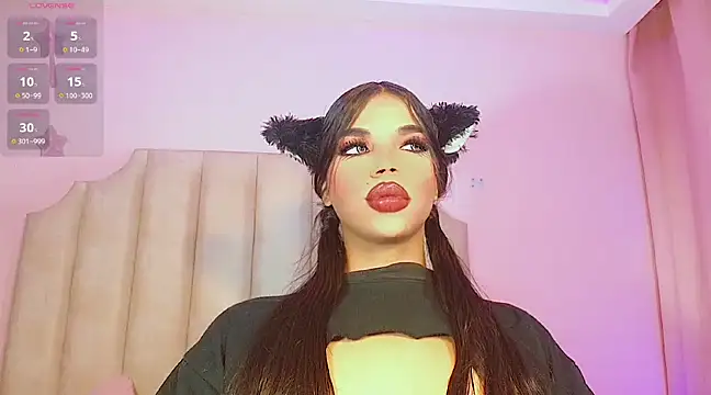 Snapshot of nezuko_hot chatting on 03.07.25 nezuko hot online show from 03.07.25