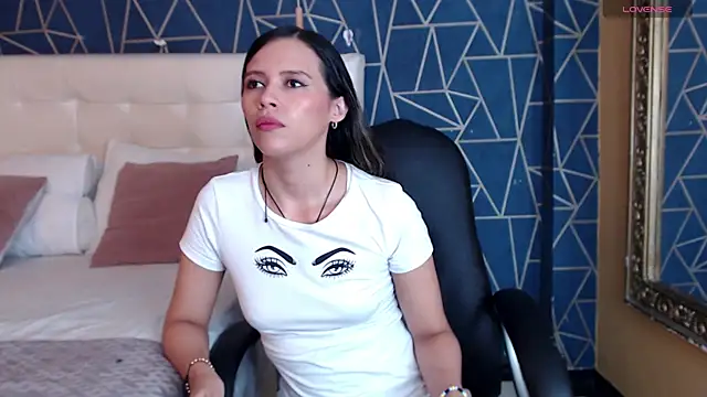 LiliJensen online show from 10.13.25