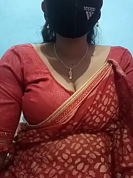 Snapshot of Sexyradha_ chatting on 02.27.26 Sexyradha online show from 02.27.26