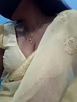 Snapshot of Sexyradha_ chatting on 03.04.26 Sexyradha online show from 03.04.26