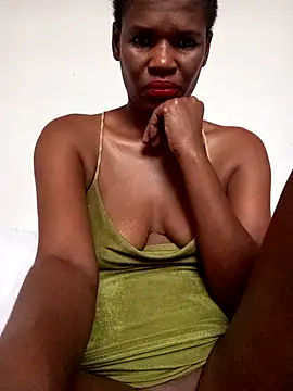 Missvixen81 online show from 10.11.25