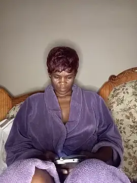 Missvixen81 online show from 05.24.26