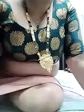 Snapshot of pyasi_bhabhi02 chatting on 10.14.25 pyasi bhabhi02 online show from 10.14.25