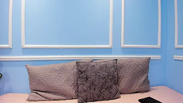 Lucy Canel online show from 11.03.25