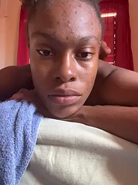 Snapshot of DialysedLunge chatting on 03.07.25 DialysedLunge online show from 03.07.25